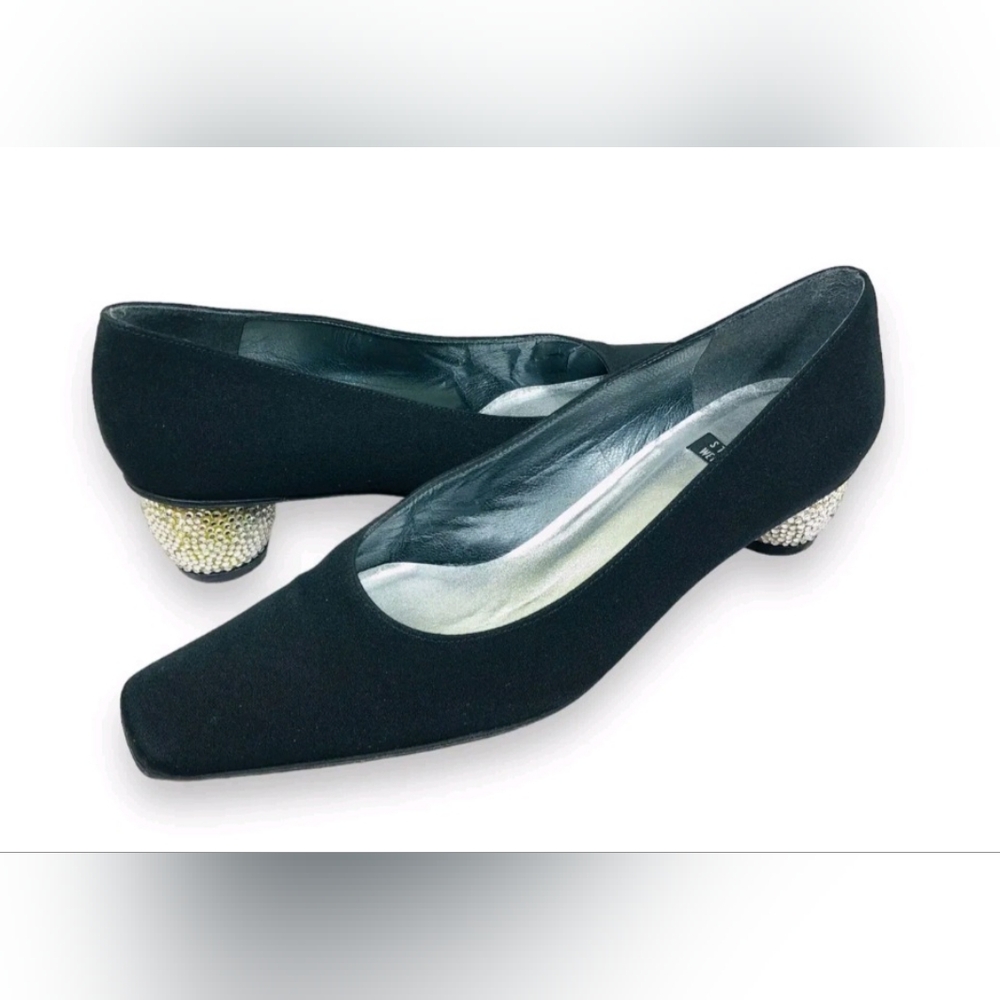 Stuart Weitzman Black Leather Extreme Pointed Toe Heels Size 5M Rhinestone